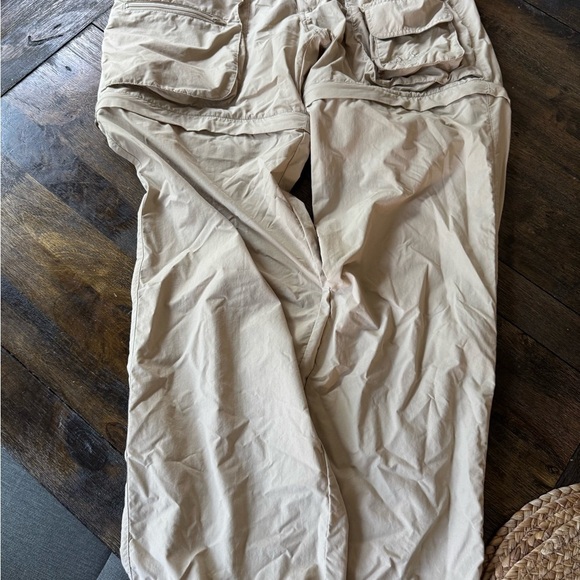 Women’s Cabelas Convertible Pants lightweight/outdoor/hiking/fishing - Picture 5 of 6